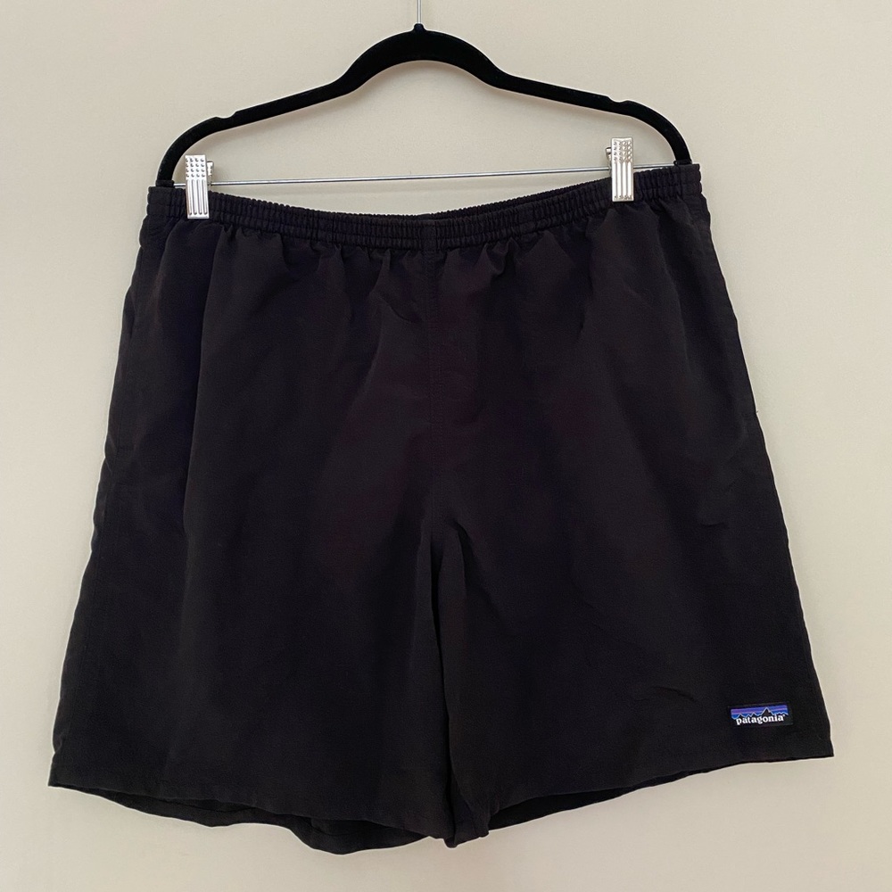 Mens Patagonia Baggies 7” size XL